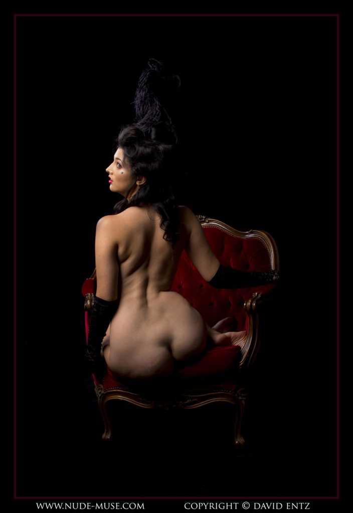 Scarlett Morgan Parisian Curves for Nude Muse