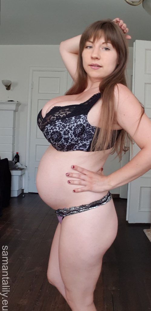 Samanta Lily Sexy Pregnant
