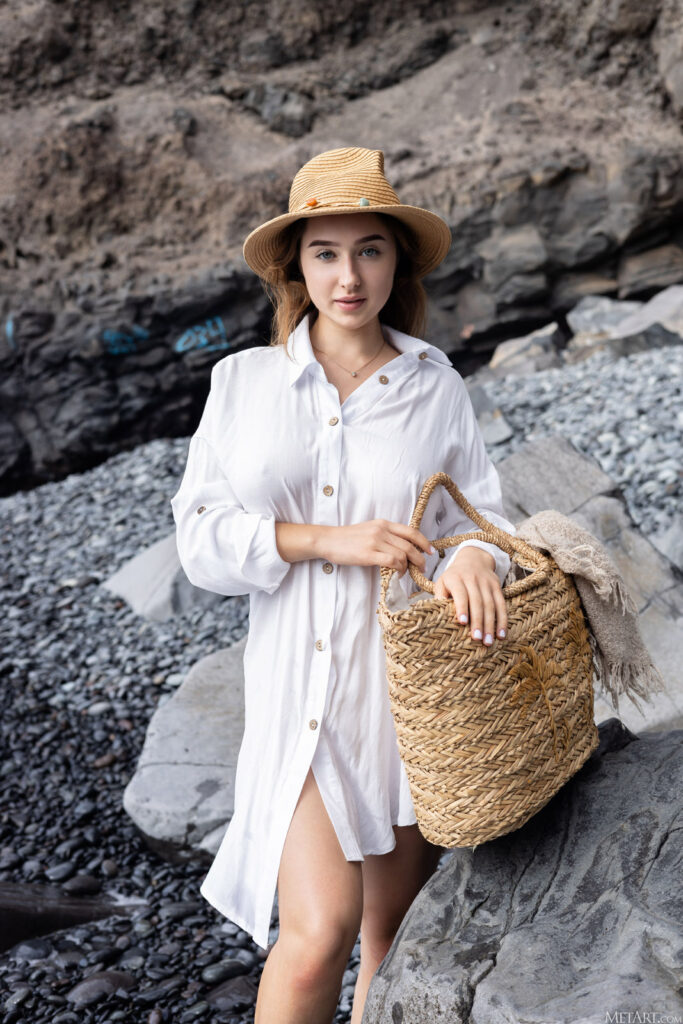 Bozhena Seaside Siren Met Art
