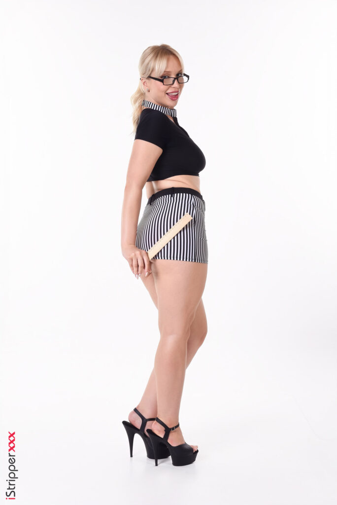 Vera Jarw Be A Good Boy IStripper