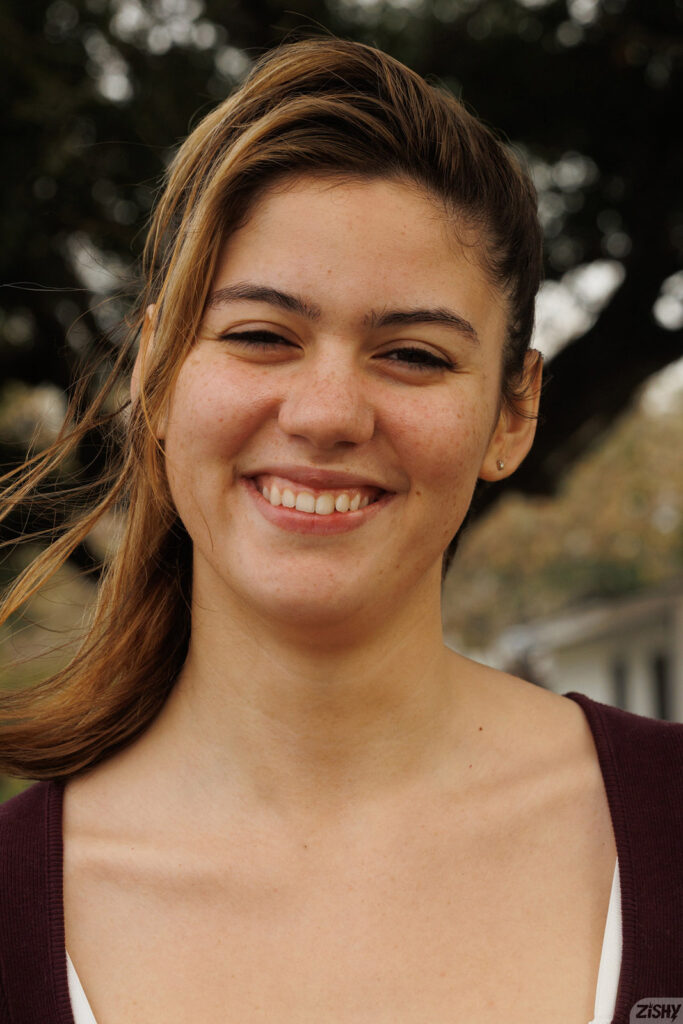 Ellie Nova Barefoot Cake Zishy