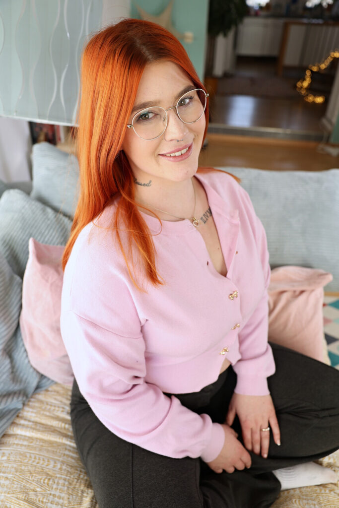 Sophia V Chubby Redhead Ersties
